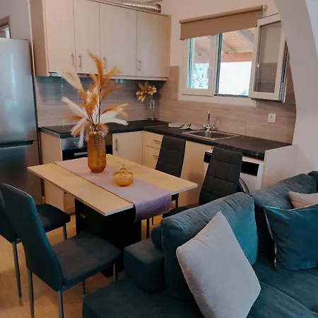 Alex Katerina Hotel apartamentowy Peroulades (Corfu)